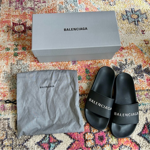 Balenciaga Pool Slides - Picture 4 of 5